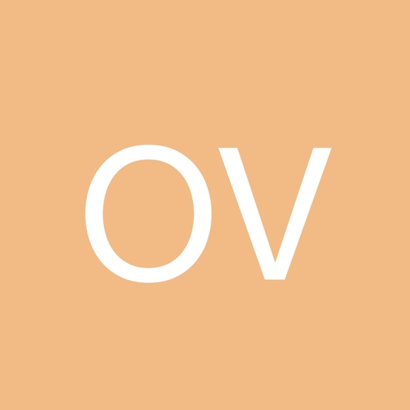 Profile Picture of Olivia Vieser (@oliviavieser) on Poshmark