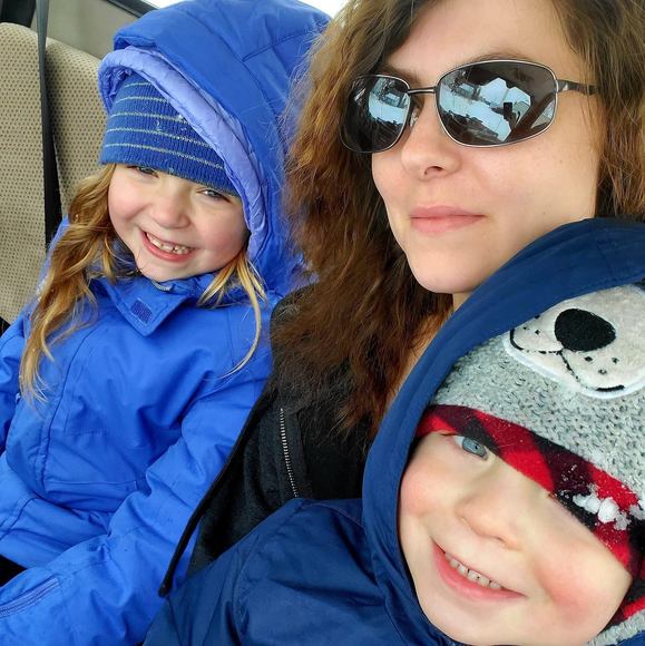 Profile Picture of Amber Ackerman (@amberackerma344) on Poshmark