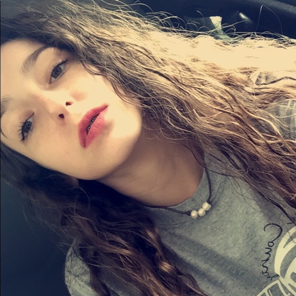 Profile Picture of Kate Gunter (@r_k_g) on Poshmark