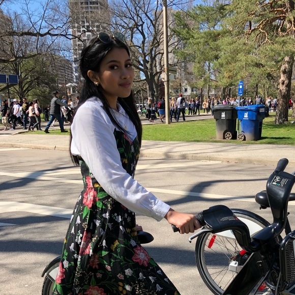 Profile Picture of Jasmine Corillo (@jcorillo) on Poshmark