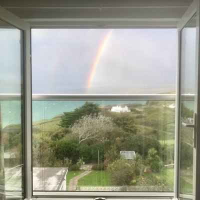 Profile Picture of Chy-an-mor (@PortIsaacHols) on Twitter