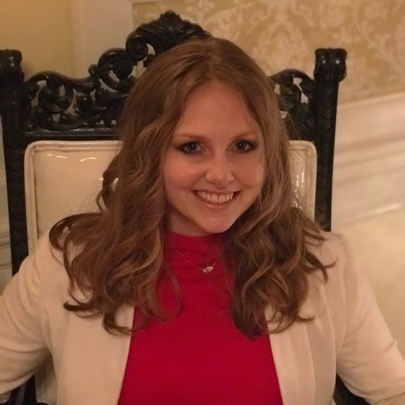 Profile Picture of Katelyn Wheeldon (@kwheeldon) on Poshmark