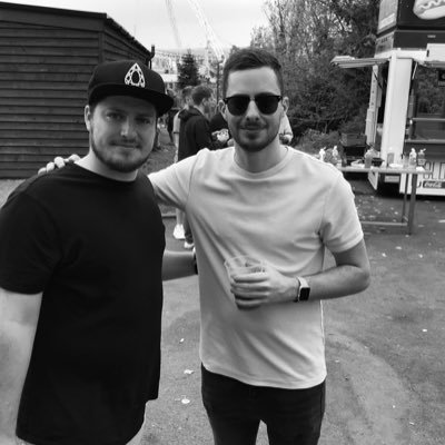 Profile Picture of Andy Dee (@AndyyyD) on Twitter