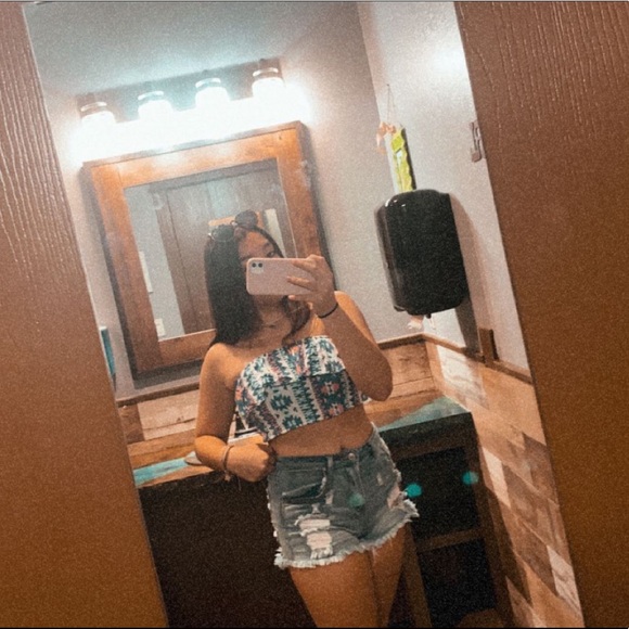 Profile Picture of Addyson Fucik (@addyfucik) on Poshmark