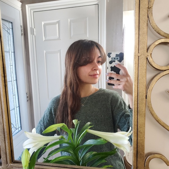 Profile Picture of Yasemin Blacklock (@13yseb) on Poshmark