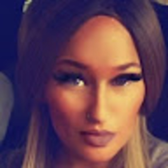 Profile Picture of Devon Hawkins (@devhawkins1189) on Poshmark