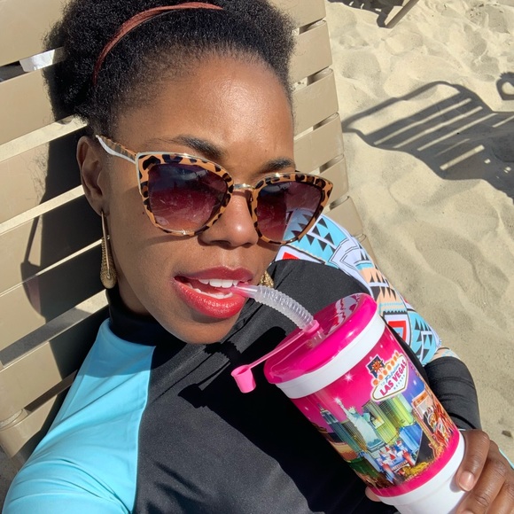 Profile Picture of Tina Mouzone (@rockit) on Poshmark