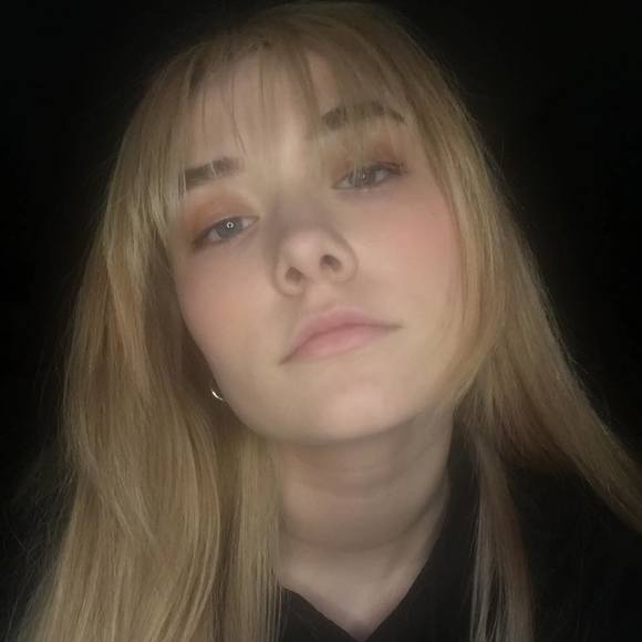 Lexie Jones - Poshmark Profile Picture of Lexie Jones (@lexiej069) on Poshmark