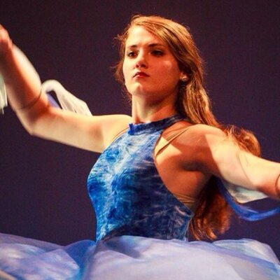 Profile Picture of Elizabeth Reale (@elizadactyl) on Twitter