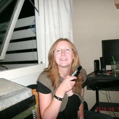 Profile Picture of Mrs Zoe Beresford (@miss_zoe) on Twitter