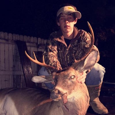 Profile Picture of Hunter Hammond (@hunterhammond38) on Twitter