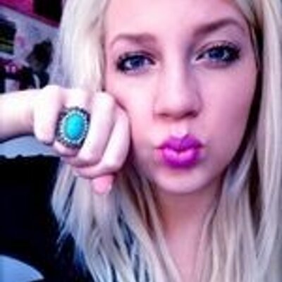 Profile Picture of Mavis Moody (@MavisMoody3) on Twitter