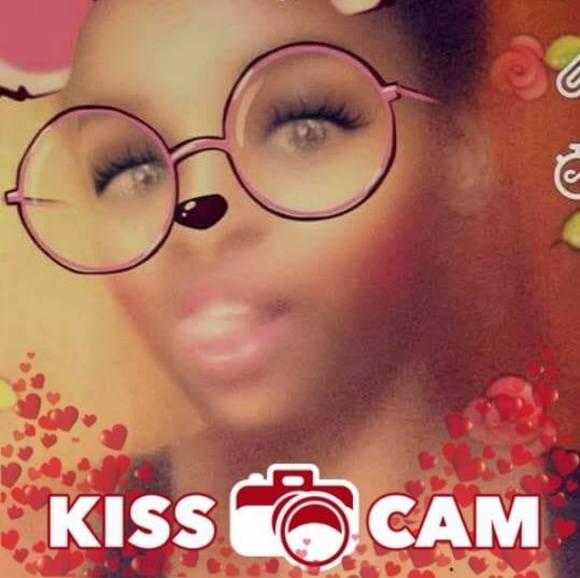 Profile Picture of Chelsie Williams (@kenjie) on Poshmark