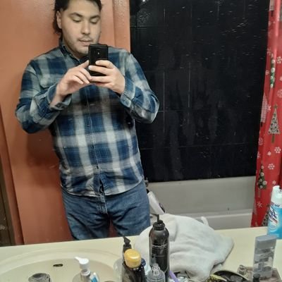 Profile Picture of Andrew. (@LukeEwers2) on Twitter