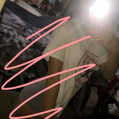 Profile Picture of lillyhughes (@@lillyhughes77) on Tiktok