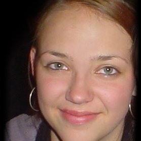 Profile Picture of Charlene McPhee (@charlmcphee) on Twitter