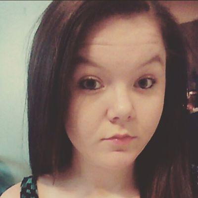 Profile Picture of Haley Burden (@HaleyJenae_) on Twitter