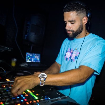 Profile Picture of Devon Foster (@djdevondupree) on Twitter
