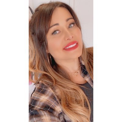 Profile Picture of Lucy Porter (@lucyporterx) on Twitter