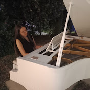 Profile Picture of Clara Bachaalany (@clarabachaalanypianist) on Youtube
