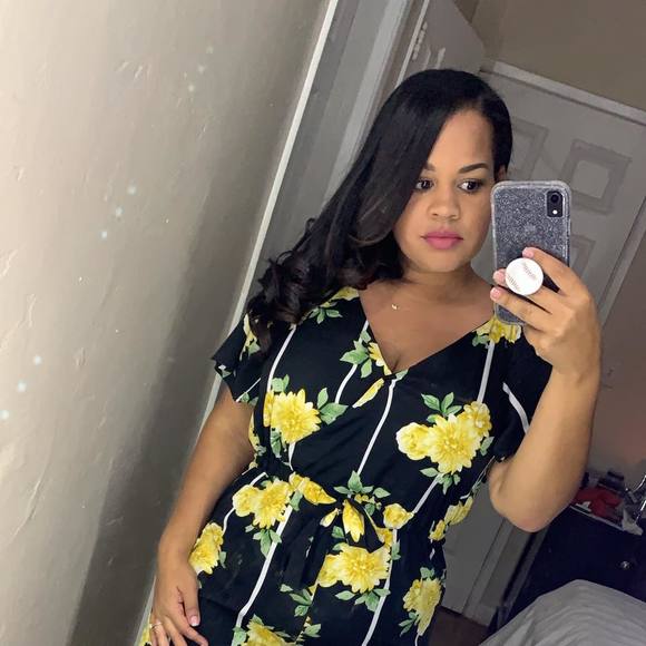 Shay Perez - Poshmark Profile Picture of Shay Perez (@jacobsmommy03) on Poshmark