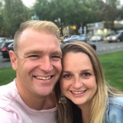 Profile Picture of AndyJonesLive (@@AandR_Music_Rep) on Twitter