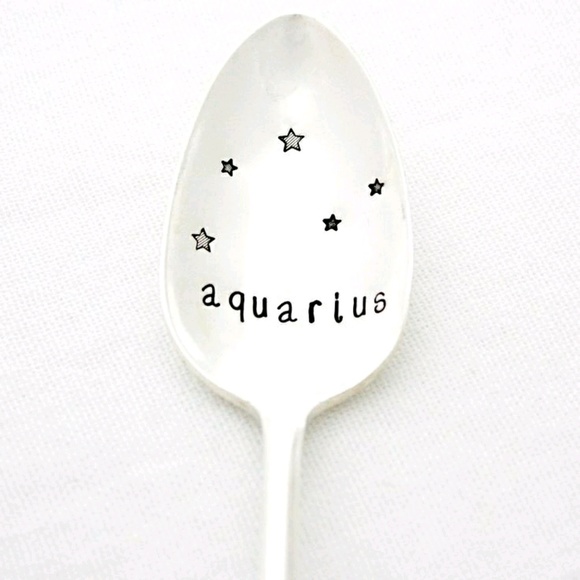 Profile Picture of Jillian Mcmahon (@jillmcmahon3) on Poshmark