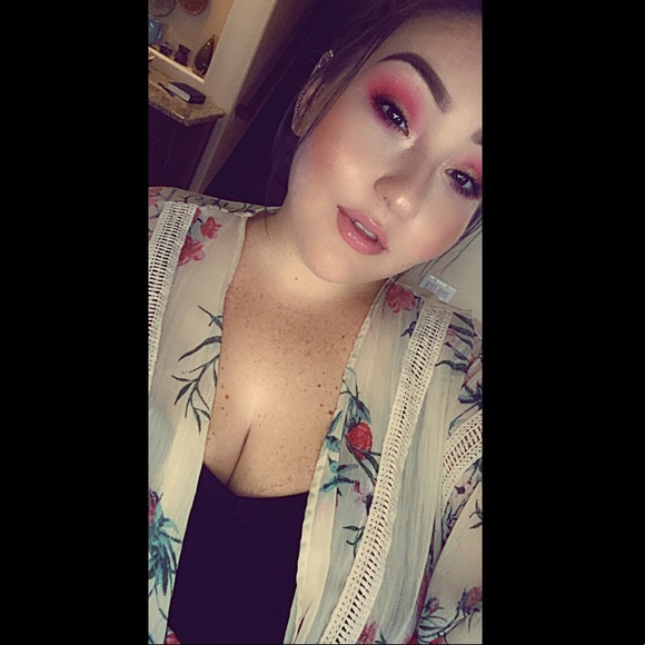 Profile Picture of Casey Kiernan (@c_kiernan) on Poshmark