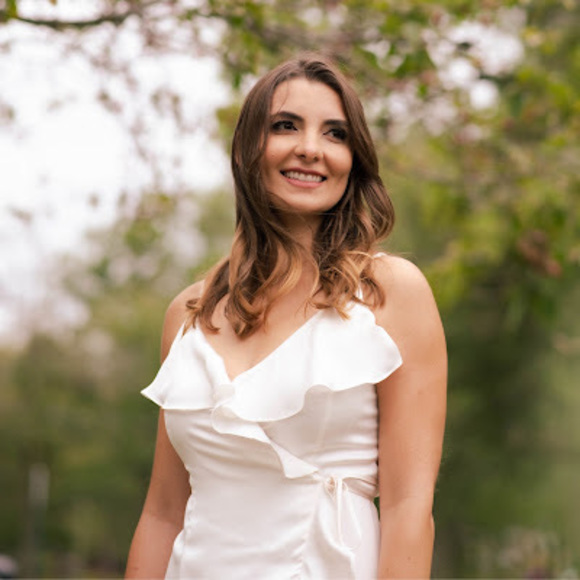 Profile Picture of Paula Teixeira marques (@paulatxmarques) on Poshmark