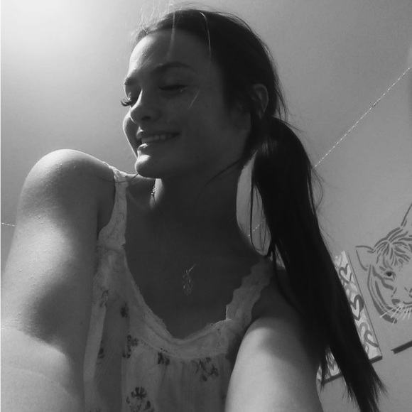 Profile Picture of Addy Massingill (@addymassingill) on Poshmark