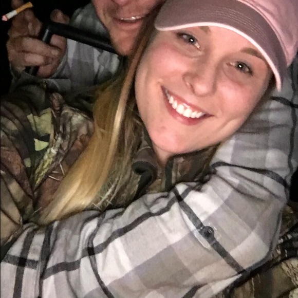 Profile Picture of Sally Stepanian (@sillysally24) on Poshmark