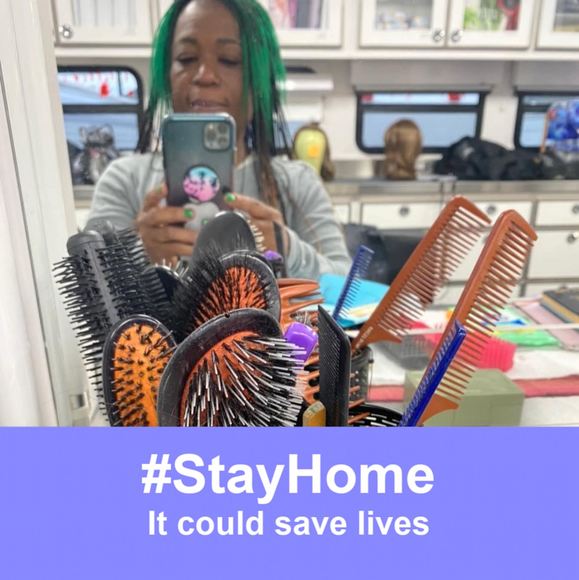 Joann Gerard - Poshmark Profile Picture of Joann Gerard (@island_gal01) on Poshmark