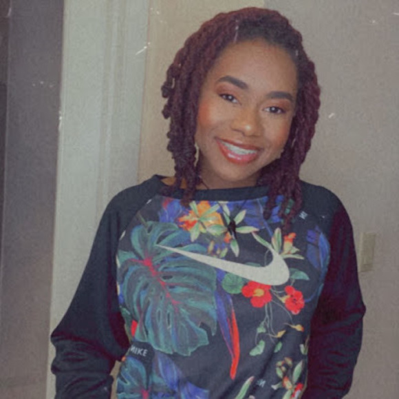 Profile Picture of Katherina Milien (@katherinamilien) on Poshmark