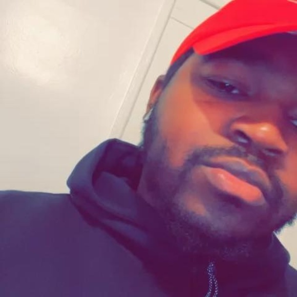 Profile Picture of Delvin Drummond (@delvindrummond) on Poshmark
