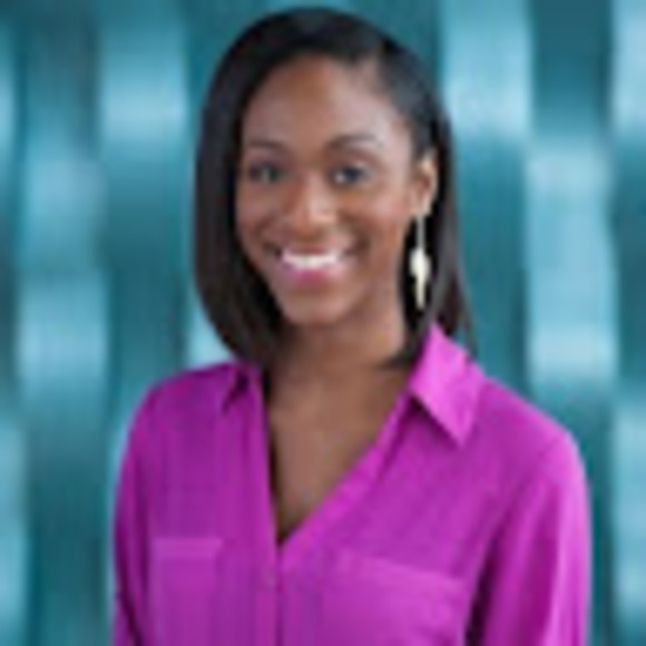 Profile Picture of Ashley Seaverson (@ashleybee87) on Poshmark