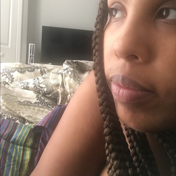 Profile Picture of Bianca Pernice (@aladydoes) on Poshmark