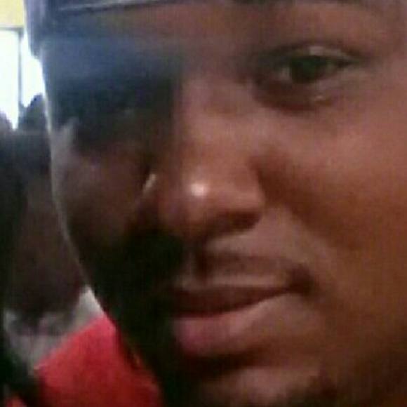 Profile Picture of Louis Randall (@thereal_munch) on Poshmark