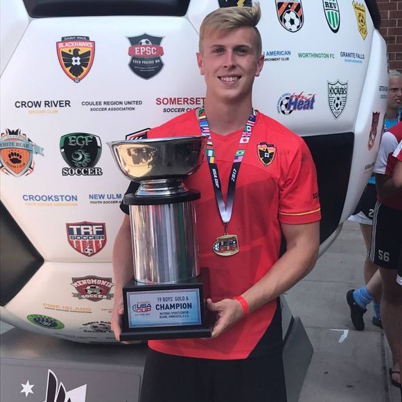 Dylan Scarpone - Poshmark Profile Picture of Dylan Scarpone (@dylanscarpone) on Poshmark