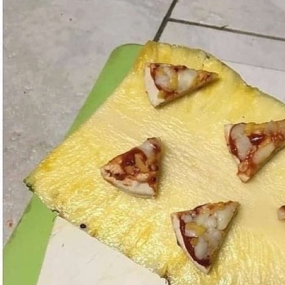 Profile Picture of Kara Klehammer (@karaklehammer) on Poshmark