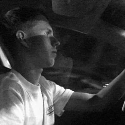 Profile Picture of Dave Bartholomew (@BArTMANandrobin) on Twitter