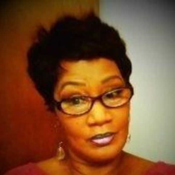 Profile Picture of Phyllis howard Sallette (@psallette) on Poshmark