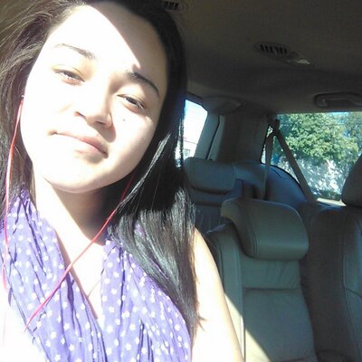 Profile Picture of Tamara Colon (@sorry4blaming) on Twitter