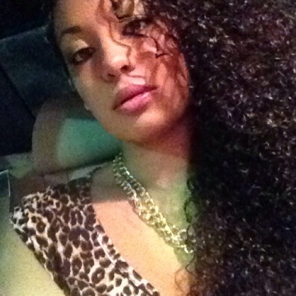 Danielle Cantero - Poshmark Profile Picture of Danielle Cantero (@nonixbaybie) on Poshmark