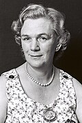 Profile Picture of Elaine Kellett-Bowmanon Wikipedia