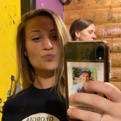 Profile Picture of Jessica (@JessHerman22) on Twitter