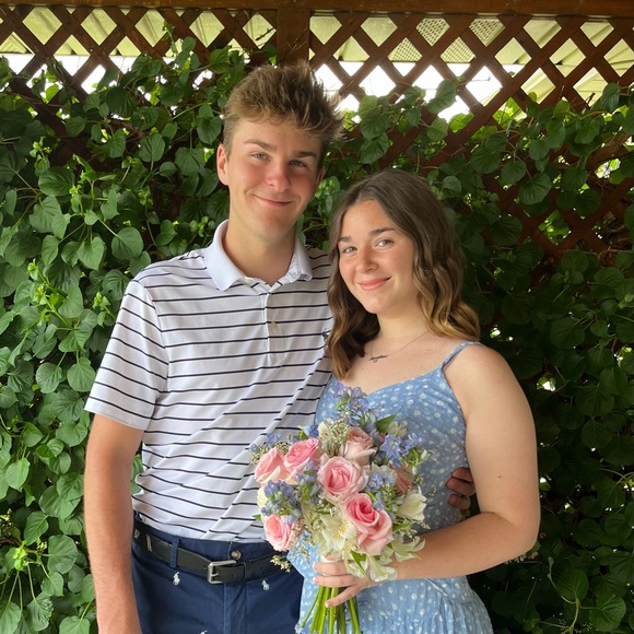 Profile Picture of Mackenzie Floyd (@mackenzie2072) on Poshmark