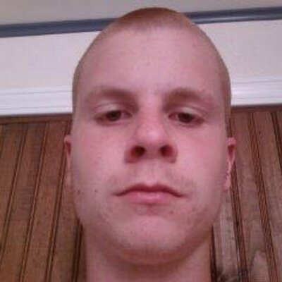 Profile Picture of Zach Henley (@Zhen11) on Twitter