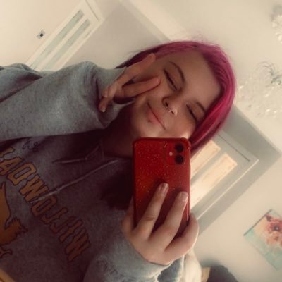 Profile Picture of Karra👽 (@KarraLoux) on Twitter