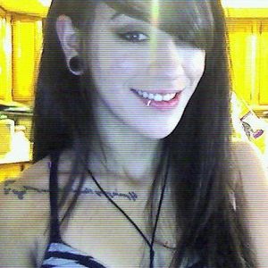 Profile Picture of Julie Cantu (@xtwinklez) on Myspace