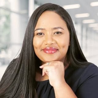 Profile Picture of Maxine Muller (@maxinemuller_financial) on Instagram